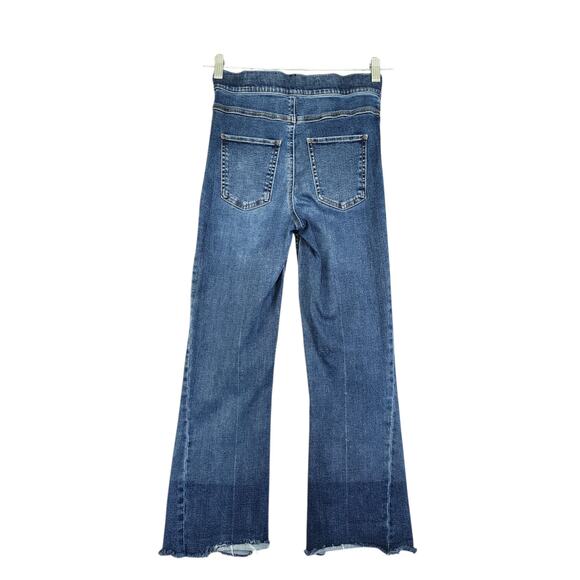 Spanx Womens Cropped Flare Denim Jeans Size Small Dip Dye Hem Pull On High Rise - Picture 4 of 12